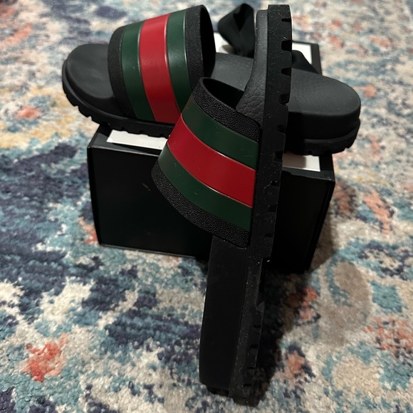 Gucci Slides Authentic - Picture 3 of 5